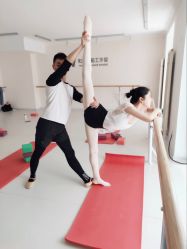 -佑宁舞蹈工作室