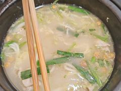 -花馬肆.云南过桥米线(汉神购物广场现场熬汤店)