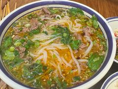 -云阿蛮云南生烫牛肉米线(奉贤路店)