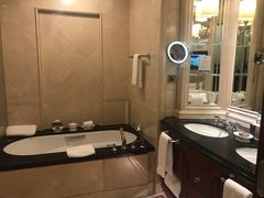 -广州富力丽思卡尔顿酒店