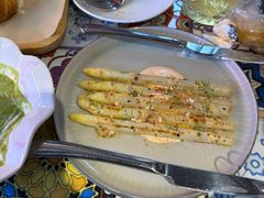 -LESCEDARS Brasserie Bistro香柏树