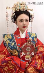 -小乐化妆美甲半永久培训学校