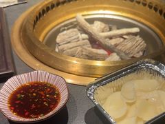 -铭牛烧肉·和牛海鲜自助(高新月牙湖店)