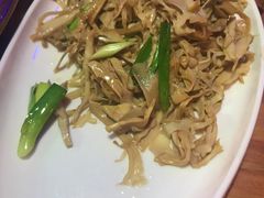 -茅台镇网红溶洞餐厅·茅帮菜馆