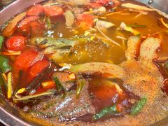-亮欢寨酸汤鱼(沙冲路店)