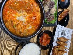 -吴草鸡爪오초닭발韩食堂(融恒盈嘉中心店)