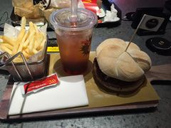 -麦当劳(新王府井店)
