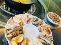 -野菌皇海景野生菌火锅(滨海大道店)