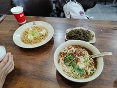 -李先生牛肉面大王(北京站售票厅餐厅)