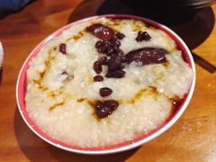 -爆炸头阿姨小四川正宗川味小吃(无任何分店)