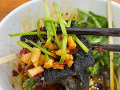 -黑色经典臭豆腐·湖南特产(坡子街特产局店)