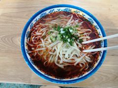 -魏旺湖北正宗牛肉面(硚口公园店)