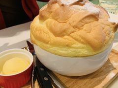 -港丽餐厅(高德置地店)