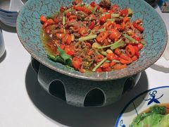 -八府香鸭·啫啫煲(华山路店)