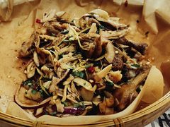 手撕卤鸡-东排食堂长沙小吃大排档(五一广场店)