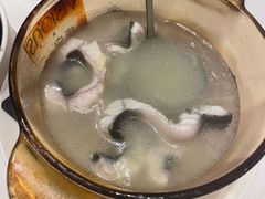 山泉水煮活鳗鱼-莆田餐厅PUTIEN(三里屯店)