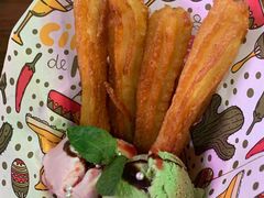 -Famous肥猫墨西哥音乐餐吧(五棵松华熙LIVE店)