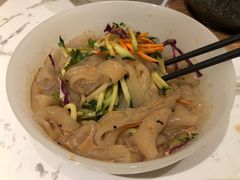 手工大拉皮-关东小磨东北菜(漕河泾印象城店)