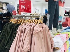 -优衣库(重庆星光时代广场店)