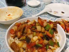 过油肉拌面-巴扎美食·新疆菜·西域歌舞表演餐厅(新疆大厦店)