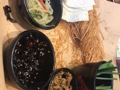-丁里羊肉小镇(天鹅湖总店)