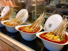 -大中华希尔顿酒店-念自助餐·嗨啤·小龙虾