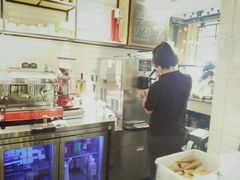 -万利隆·活力烘焙(人民路店)