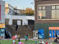 -证大大拇指广场(芳甸路店)