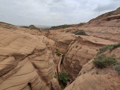 -波浪谷