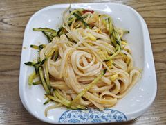 秦镇米皮-东关吉祥西安腊汁肉夹馍(健德门店)