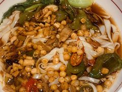 辣椒小鲜肉米粉-呷佬·长沙手工米粉(金沙江路店)