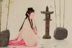 点击看大图 -九月鹰飞汉服摄影工作室