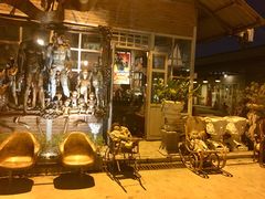 -席娜卡琳火车铁道夜市