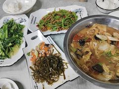 -福园东北菜饺子铁锅炖