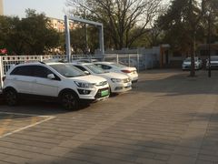 -陶然亭公园南门停车场