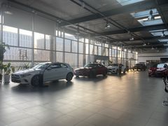 -奔驰利星行(北京花乡店)