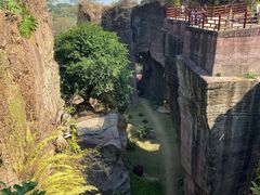 -广州莲花山旅游区