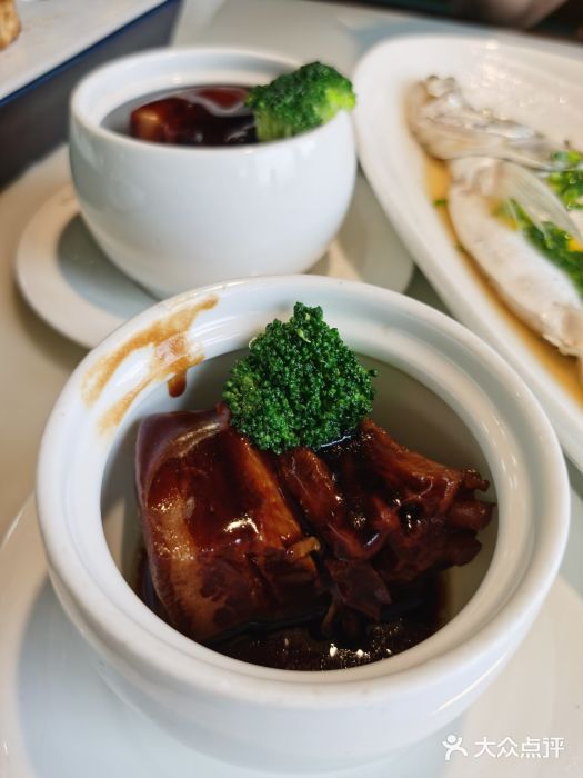 柳莺湖上·湖景餐厅·江南菜(西湖店)东坡肉图片