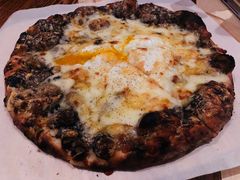 松露披萨-Mercato莫卡多露台餐厅与酒吧(K11店)