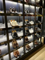 -BRANS PORO布朗斯伯勒西装高级定制·瑞璞西装(金陵店)