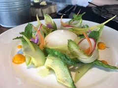 牛油果沙拉-AZUL by FUEL蓝色·法式酒馆(琶醍店)