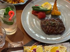 泥靴-爱丽丝牛排西餐厅(光谷步行街店)