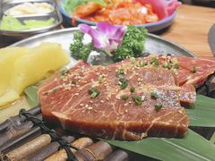 -明洞阿姨·韩式酱蟹烤肉·创意料理(三元桥店)