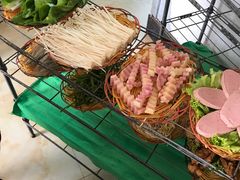 -阿婆情腊排骨火锅(金虹路店)