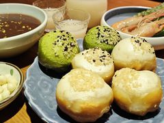 六个生煎三种口味-鑫震源·苏式大虾生煎(山塘街店)