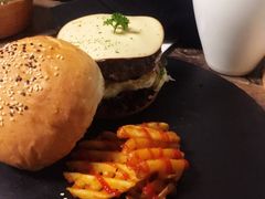 -HIGH FIVE哈福手工汉堡(桂林路店)