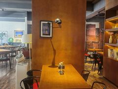 -JINNS锦时 steak&pizza(浸信会礼拜堂旧址店)