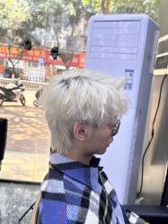 -藤野造型专业烫染接发