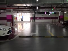 -阳光天地停车场(唐镇店)