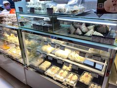 面包甜点陈列柜-白玉兰食品(甜云店)